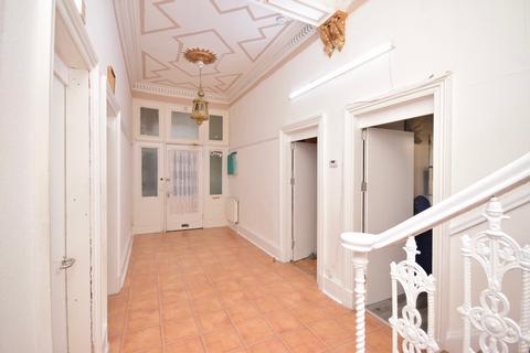 24 Circus Drive, Glasgow, G31 2JH