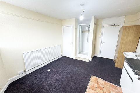 Studio to rent, Telford Avenue, Streatham Hill, SW2