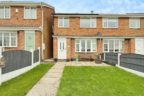 3 bedroom semi-detached house for sale, Lawns Drive, Leeds