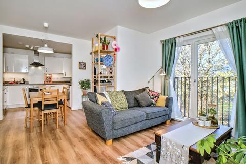 Flat 3, 3 Broomview Path, Edinburgh, EH11 4FH