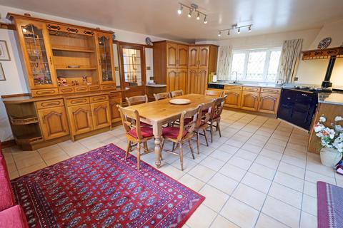 9 Coates Lane, Barnoldswick, BB18 6HJ