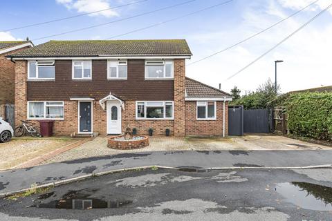 3 bedroom semi-detached house for sale, Dennys Close, Selsey, PO20