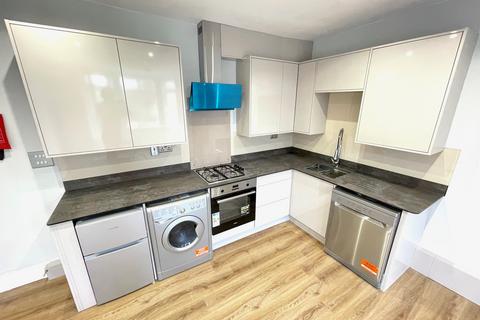 2 bedroom flat to rent, Stanmore Road, Birmingham B16