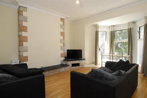 3 bedroom flat to rent, Alexandra Road, Plymouth PL4