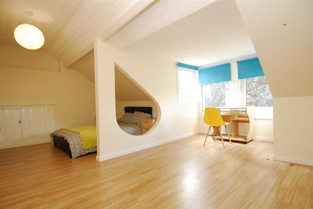 87 Alexander Rd006.JPG
