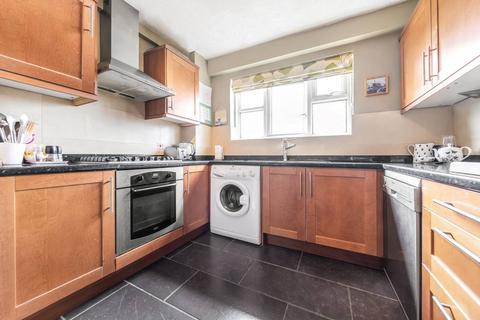 3 bedroom flat to rent, Horne Way, West Putney, London, SW15