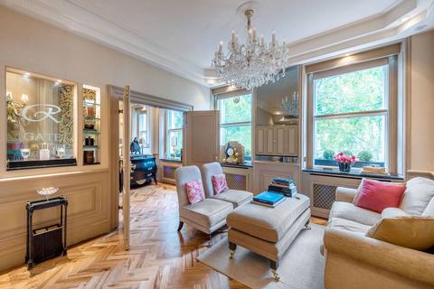 1 bedroom flat for sale, Rutland Gate, Knightsbridge, London, SW7