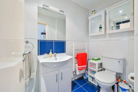 1 bedroom flat for sale, Belgrave Gardens, St John's Wood, London, NW8