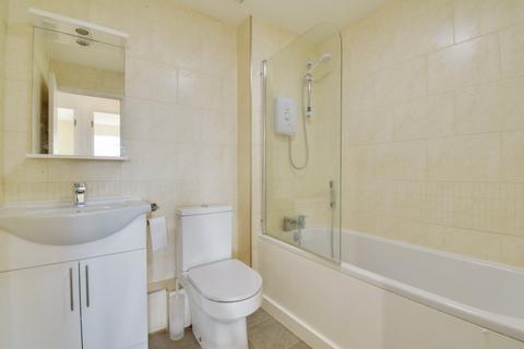 2 bedroom apartment to rent, Anglian Close, Hertfordshire WD24