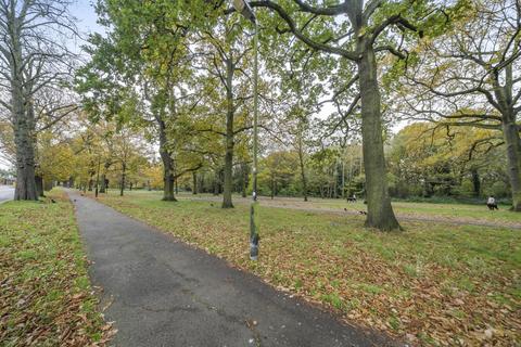 2 bedroom flat for sale, Fishers Close, Streatham