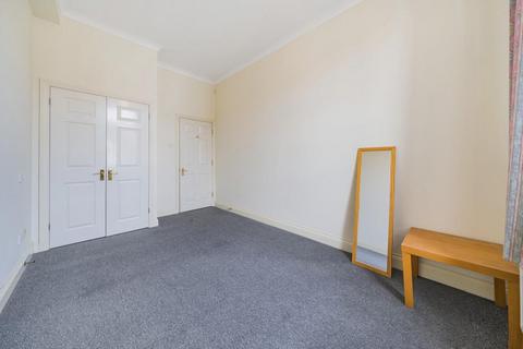 2 bedroom flat for sale, Fishers Close, Streatham