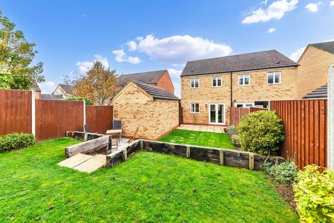 2 bedroom semi-detached house for sale, Siskin Close, Royston SG8