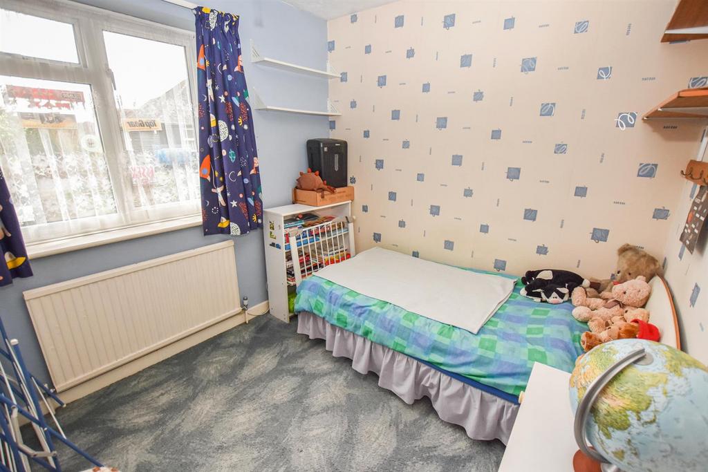 Bed 3.jpg