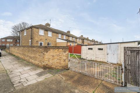 3 bedroom end of terrace house for sale, Dacre Avenue, Aveley, South Ockendon