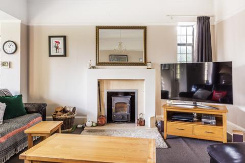 2 bedroom flat for sale, Bluehouse Lane, Oxted, Surrey