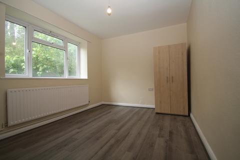 1 bedroom flat to rent, Melbourne Court, London SE20