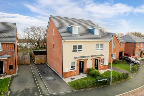 3 bedroom semi-detached house for sale, Medlock Street, Northwich