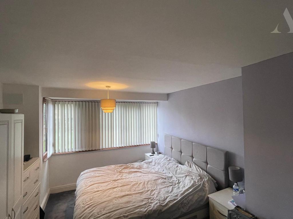 79 Green Lane Bedroom 1