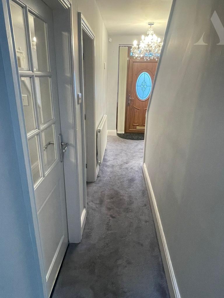 79 Green Lane Hallway x 2