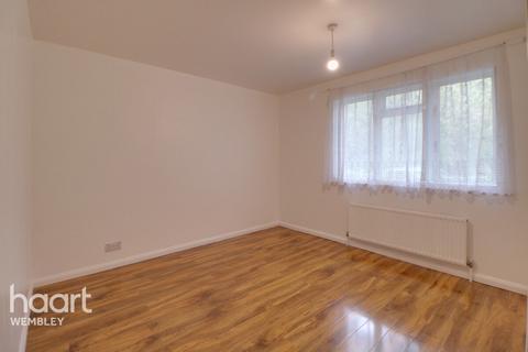 1 bedroom apartment for sale, Cambridge Close, London