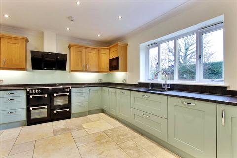 4 bedroom bungalow to rent, Woods Green, Wadhurst, East Sussex, TN5