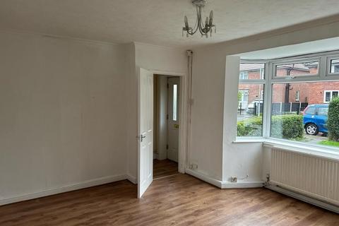 3 bedroom semi-detached house to rent, Manchester, Manchester M22