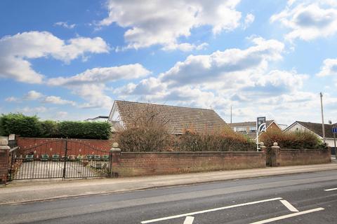 2 bedroom detached bungalow for sale, Annette Avenue, Newton-Le-Willows, WA12