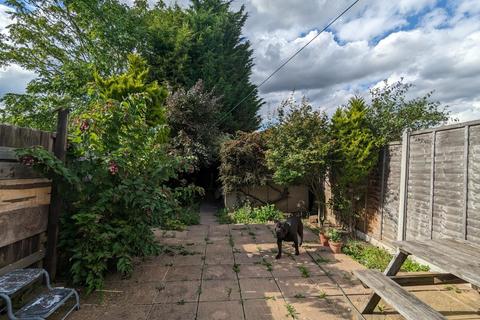 3 bedroom terraced house to rent, Coventry CV2