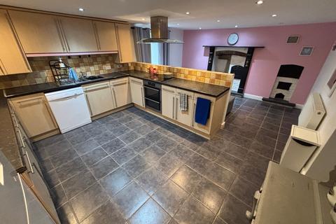 5 bedroom semi-detached house for sale, Llanybydder, Carmarthenshire, SA40