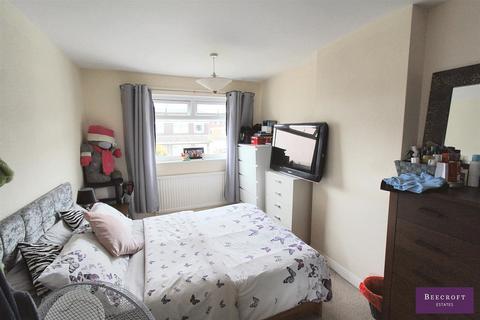 6 Bluebird Hill, Aston, Sheffield, S26 2GN