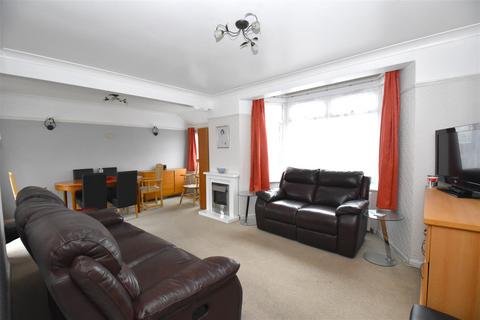 345 Ashingdon Road, Rochford, SS4 3DB