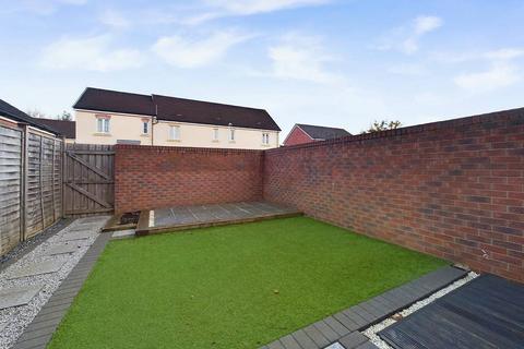 3 bedroom end of terrace house for sale, Snetterton Heath Kingsway, Quedgeley, Gloucester, Gloucestershire, GL2