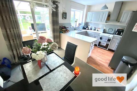 3 bedroom semi-detached house for sale, Bordeaux Close, Sunderland SR3