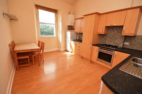 2 bedroom flat to rent, 1390L – Dalkeith Road, Edinburgh, EH16 5BP