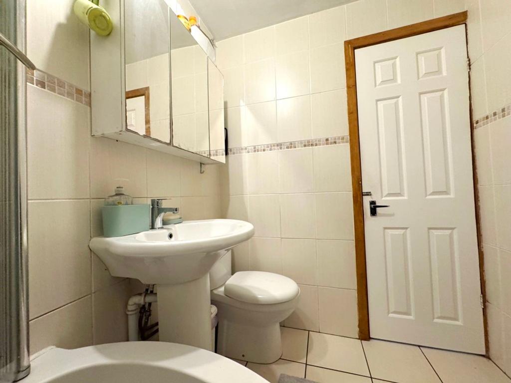 Ground Floor Bathroom