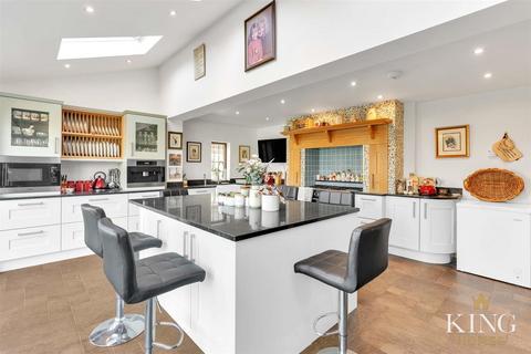 Thatchbrook Sambourne Lane, Sambourne, Redditch, B96 6PA