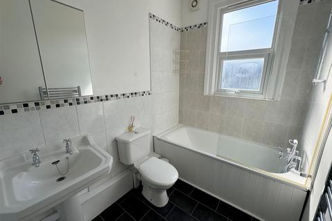 1 bedroom flat for sale, Bow Lane, North Finchley