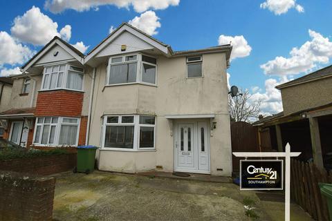 3 bedroom semi-detached house to rent, Warren Avenue, SOUTHAMPTON SO16