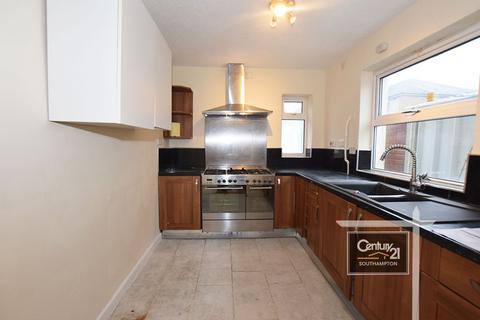 3 bedroom semi-detached house to rent, Warren Avenue, SOUTHAMPTON SO16