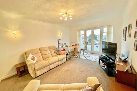 2 bedroom apartment for sale, Imperial Avenue, Westcliff-on-Sea, Essex, SS0