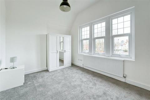 1 bedroom apartment for sale, Station Road, Newport Pagnell, Buckinghamshire, MK16