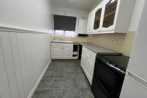 2 bedroom flat to rent, Meadway Court, Whalebone Lane South, Dagenham, Essex, RM8