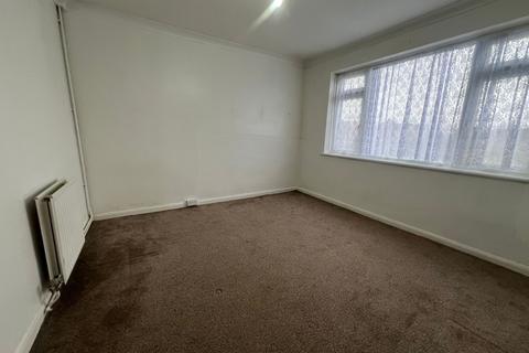 2 bedroom flat to rent, Meadway Court, Whalebone Lane South, Dagenham, Essex, RM8