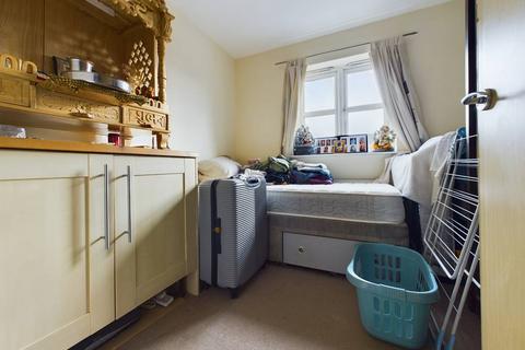 2 bedroom flat for sale, Watergate Court, Leicester, LE3