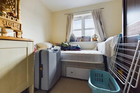 2 bedroom flat for sale, Watergate Court, Leicester, LE3