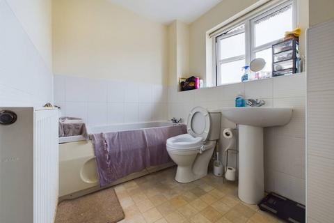 2 bedroom flat for sale, Watergate Court, Leicester, LE3