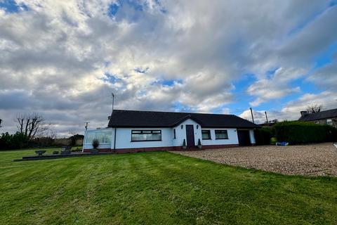 2 bedroom detached bungalow for sale, Llanwenog, Llanybydder, SA40