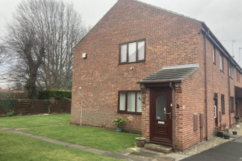 2 bedroom flat to rent, Meadow Close, Guisborough TS14