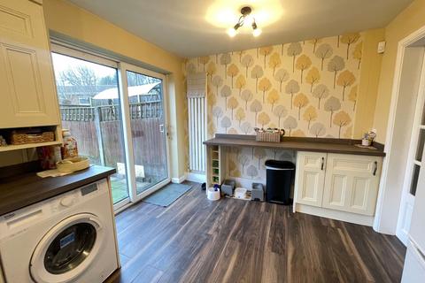 3 bedroom terraced house for sale, Paterson Gardens, Stocksbridge, S36