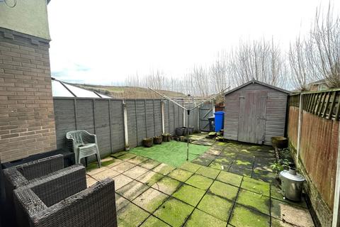 3 bedroom terraced house for sale, Paterson Gardens, Stocksbridge, S36